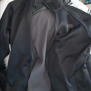 AUTHENTIC MENS NORTH FACE